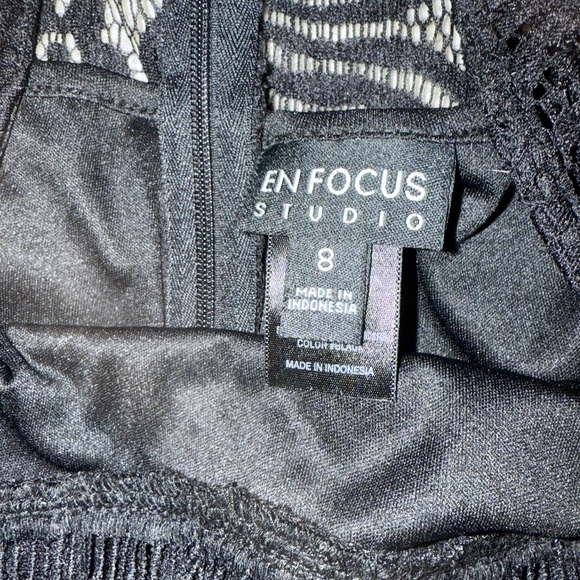 2/$30 En Force Ladies’ size 8  Black Lace Mini Dress - Picture 6 of 9
